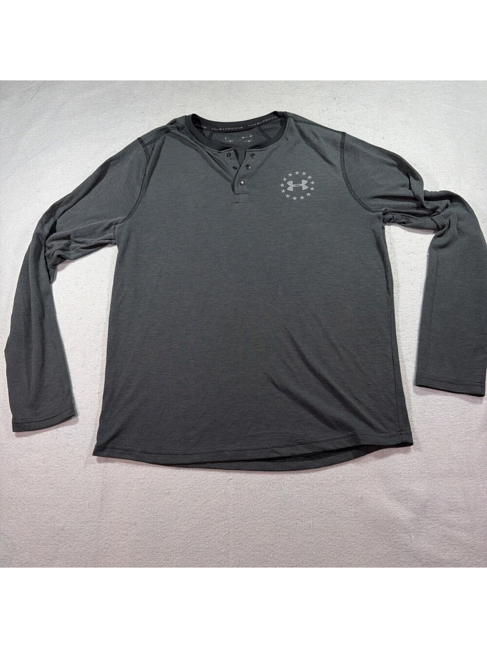 Under Armour Freedom Henley Mens L Gray Threadborne HeatGear Long Sleeve 0211